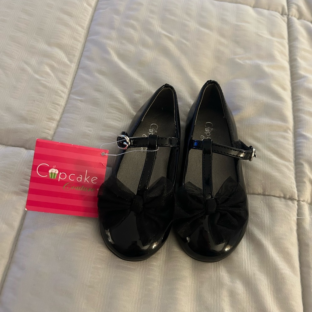 Black Kids flats